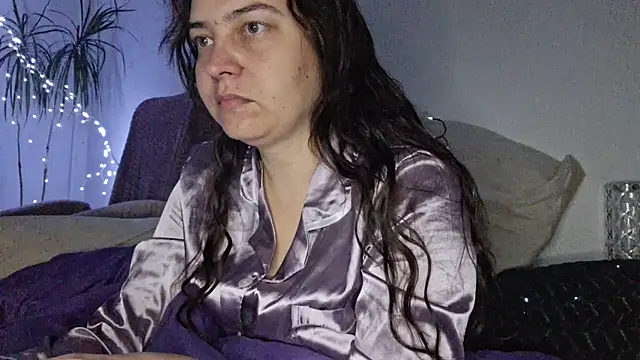 Cyndee Winter online show from October 31, 2025, 6:26 pm