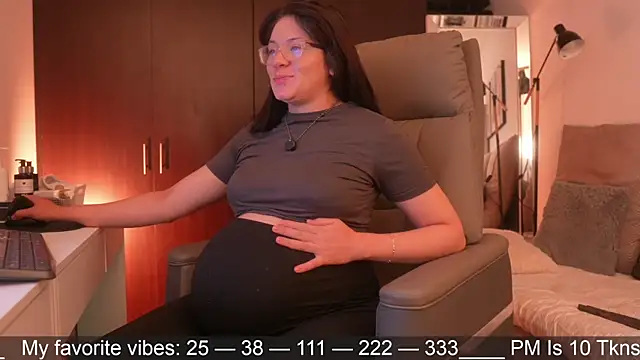 Anah s online show from April 22, 2026, 12:50 am