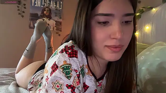 Anisawithlove online show from February 13, 2026, 6:57 am