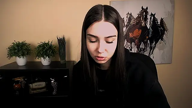 Lili magic online show from November 8, 2025, 8:51 am