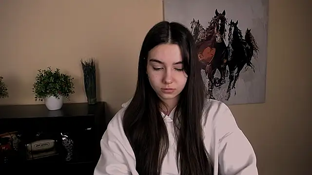 Lili magic online show from December 19, 2025, 1:13 pm