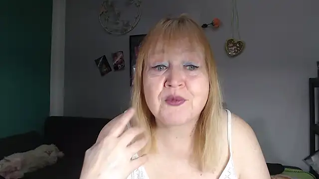 Blasflittchen online show from March 24, 2026, 11:21 am