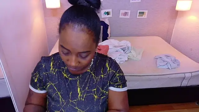 kiara evanss online show from April 30, 2026, 1:23 am