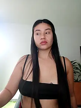 tara20  online show from September 20, 2025, 9:20 pm