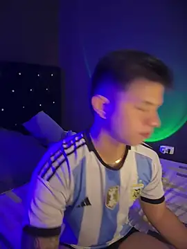 Snapshot of Niicky1_ chatting on July 6, 2026, 9:28 pm Niicky1 online show from July 6, 2026, 9:28 pm