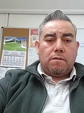 Snapshot of Manolete007x chatting on November 13, 2025, 10:46 pm Manolete007x online show from November 13, 2025, 10:46 pm