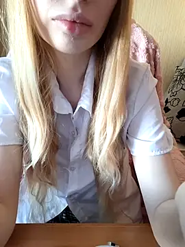 Elza kom online show from November 20, 2025, 6:03 am