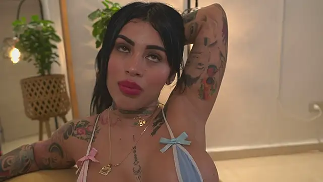 Sofhia cruz online show from May 15, 2026, 8:51 pm