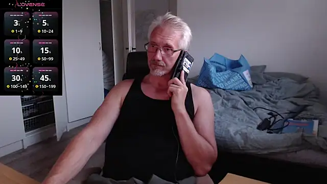 tom-swede online show from July 13, 2026, 7:35 pm