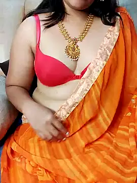 Traditional Housewife  online show from February 6, 2025, 9:11 am