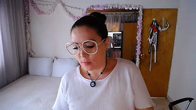 Snapshot of Sahory__ chatting on March 3, 2026, 8:16 pm Sahory online show from March 3, 2026, 8:16 pm