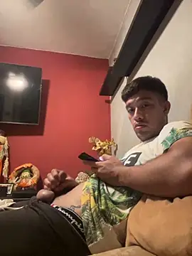 Snapshot of Magicerosxx69 chatting on October 3, 2025, 8:05 am Magicerosxx69 online show from October 3, 2025, 8:05 am