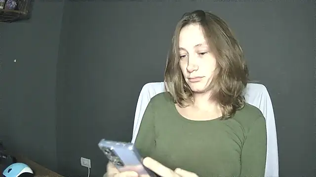 Snapshot of stupid_babybird chatting on May 3, 2026, 3:44 am stupid babybird online show from May 3, 2026, 3:44 am