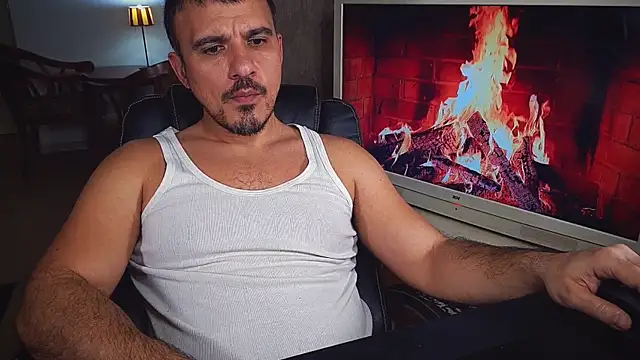 officeman7 online show from January 30, 2025, 4:24 pm