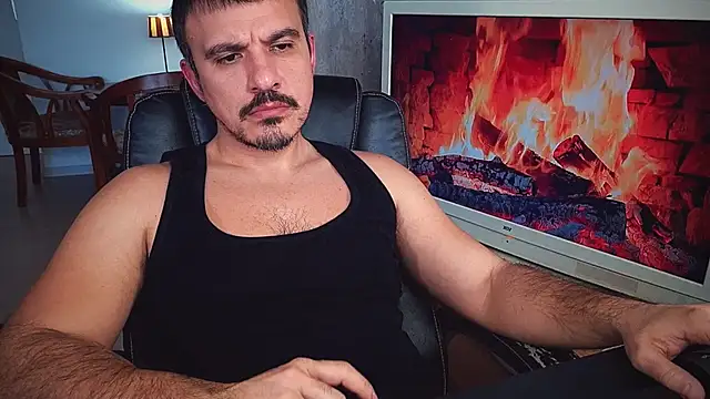 officeman7 online show from January 14, 2025, 1:49 pm