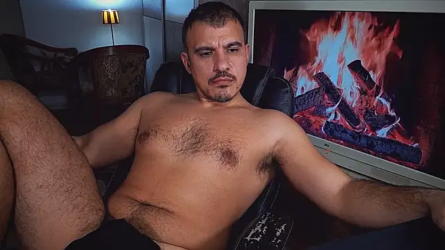 officeman7 online show from January 15, 2025, 6:19 pm