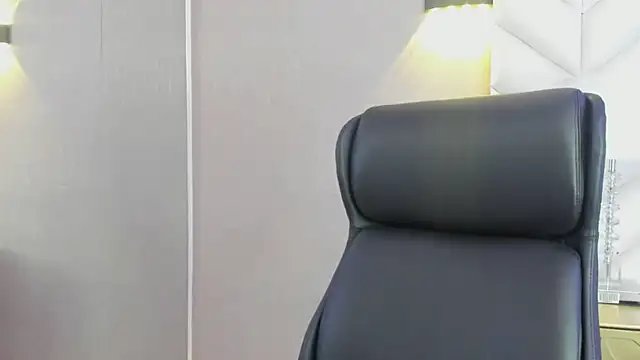 ChloeHarper  online show from March 12, 2026, 11:47 am