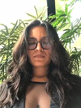 Gia Mazzon online show from April 15, 2026, 8:20 pm