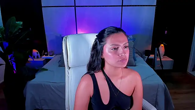 Gia Mazzon online show from February 13, 2025, 3:24 pm