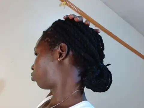 Snapshot of Kimberllie_s chatting on February 13, 2025, 12:54 pm Kimberllie s online show from February 13, 2025, 12:54 pm