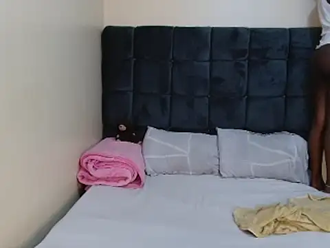 Snapshot of Kimberllie_s chatting on February 19, 2025, 8:33 am Kimberllie s online show from February 19, 2025, 8:33 am