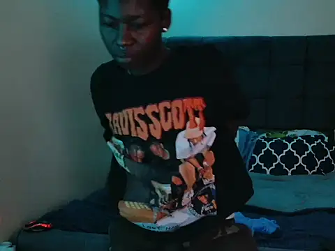 Snapshot of Kimberllie_s chatting on October 16, 2025, 11:18 am Kimberllie s online show from October 16, 2025, 11:18 am