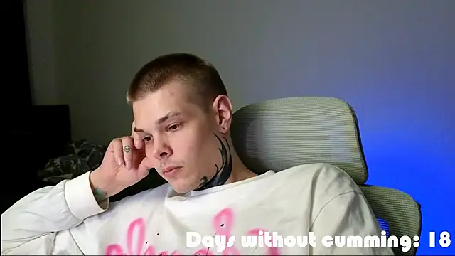 Snapshot of DENIS_HERE chatting on May 22, 2026, 11:58 pm DENIS HERE online show from May 22, 2026, 11:58 pm