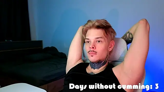 DENIS HERE online show from April 21, 2026, 8:59 pm