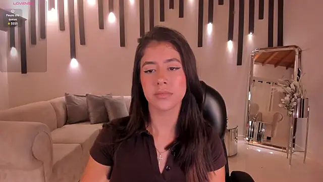 SussanElliot online show from September 21, 2025, 11:15 am