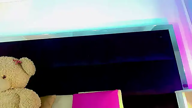 Snapshot of CoralineSweett chatting on September 28, 2025, 1:56 am CoralineSweett online show from September 28, 2025, 1:56 am