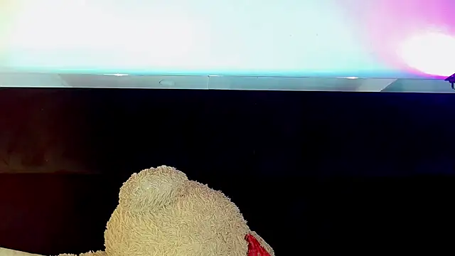 Snapshot of CoralineSweett chatting on October 7, 2025, 2:45 am CoralineSweett online show from October 7, 2025, 2:45 am