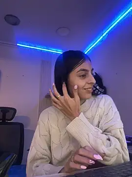 Snapshot of cristel_17 chatting on January 9, 2025, 5:44 am cristel 17 online show from January 9, 2025, 5:44 am