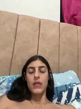 Snapshot of cristel_17 chatting on December 30, 2024, 2:20 am cristel 17 online show from December 30, 2024, 2:20 am