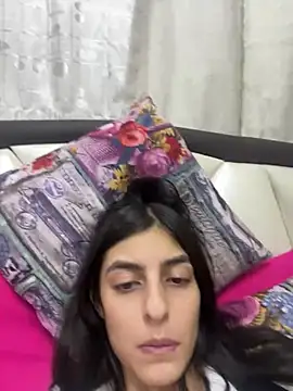 Snapshot of cristel_17 chatting on February 17, 2025, 7:12 pm cristel 17 online show from February 17, 2025, 7:12 pm