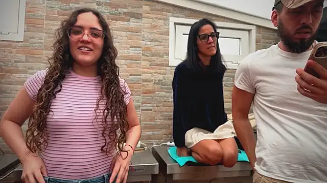 Snapshot of barfantasy chatting on February 27, 2026, 11:43 am barfantasy online show from February 27, 2026, 11:43 am