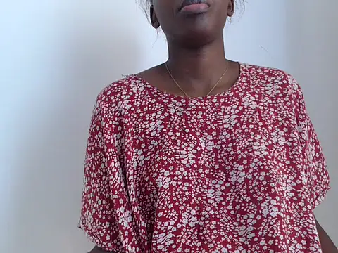 black   ghodess online show from September 15, 2025, 12:49 pm