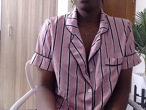 Snapshot of black___ghodess chatting on June 20, 2026, 11:37 am black ghodess online show from June 20, 2026, 11:37 am