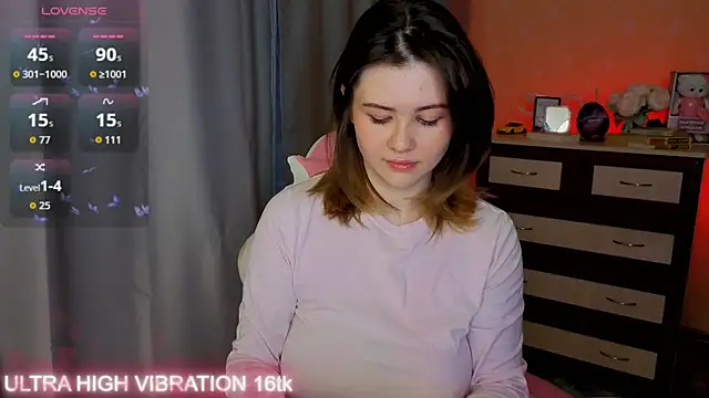 cutie mili online show from December 2, 2025, 6:37 am