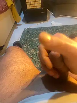 Snapshot of azginnn35 chatting on February 12, 2026, 11:59 pm azginnn35 online show from February 12, 2026, 11:59 pm