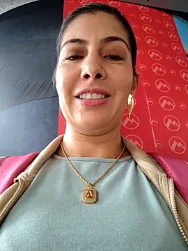 scarlett moore online show from December 22, 2025, 4:07 pm