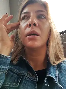 scarlett moore online show from February 16, 2026, 1:32 pm