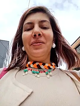 scarlett moore online show from September 20, 2025, 1:49 pm