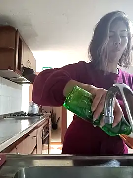 scarlett moore online show from September 11, 2025, 1:11 pm