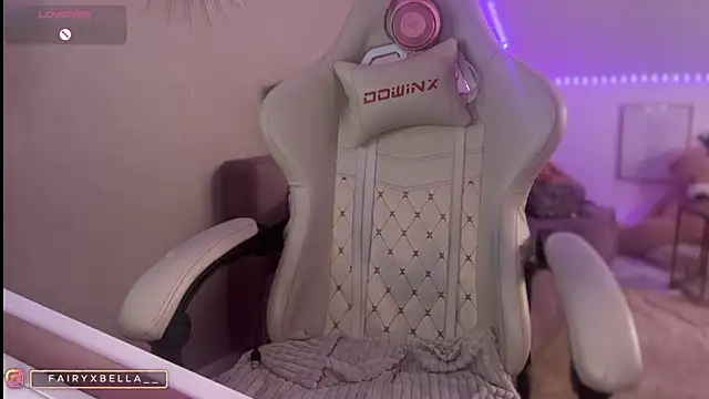 xxbabyxgiiirlxx online show from November 9, 2025, 10:08 am