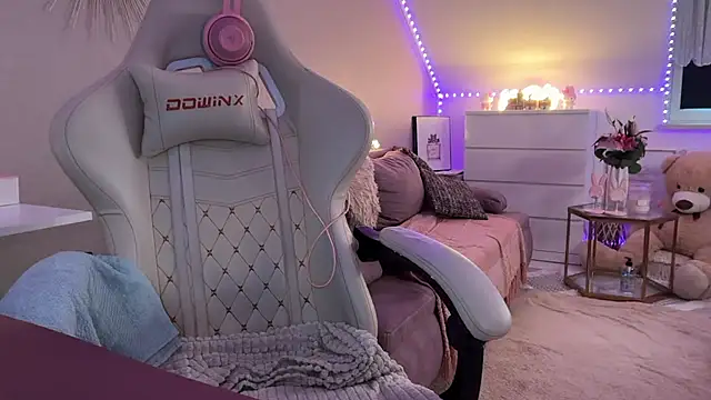 Snapshot of xxbabyxgiiirlxx chatting on January 12, 2026, 12:12 pm xxbabyxgiiirlxx online show from January 12, 2026, 12:12 pm