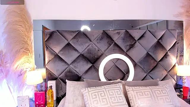 sofhiaa adaams online show from October 25, 2025, 10:43 pm