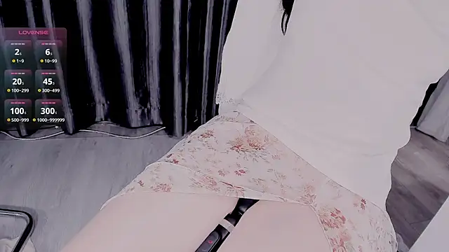 Snapshot of ella_zz chatting on January 31, 2025, 2:17 pm ella zz online show from January 31, 2025, 2:17 pm