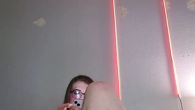 kittykat 1999xh online show from October 19, 2025, 3:42 am