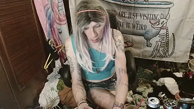 Ombeline1 online show from February 10, 2026, 7:02 pm