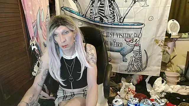 Ombeline1 online show from March 18, 2026, 12:25 am